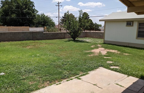 Alamogordo House | Stylish 3 Bedroom 2 bath home for the whole family.