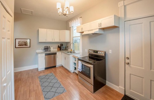 Smoketown Jackson House | Stylish 3-bedroom in the Heart of Louisville