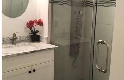 Center City Apartment | Stylish 3BD apartment with Jacuzzi