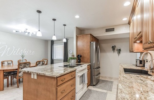 Scottsdale Estates Ten House | Stylish 3BR/3BA Retreat w/Private Spa, 2miles to Old Town