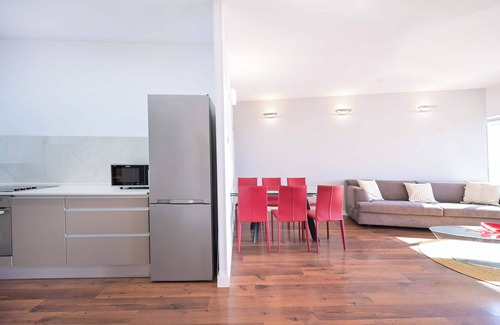 Neve Tzedek Apartment | Stylish 3BR Amazing Sea View W/Parking by HolyGuest