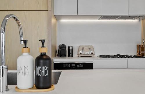 Docklands Apartment | Stylish 3BR Haven with River and Sea Views in Docklands