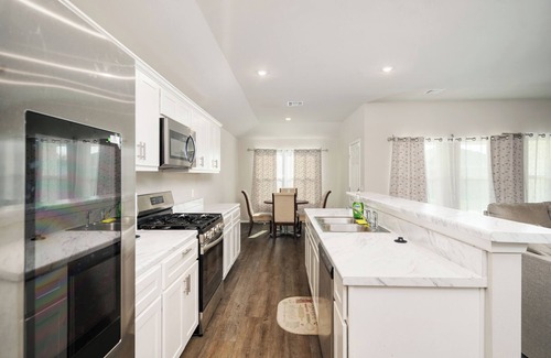 Broken Arrow House | Stylish 3BR Home in Broken Arrow - Luxury, Comfort & Style