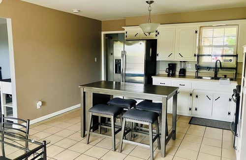Norman House | Stylish 3BR House – Prime Location Near OU & Shops