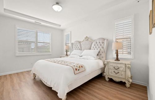 Tustin House | Stylish 3BR Irvine Oasis Family Friendly w Garage