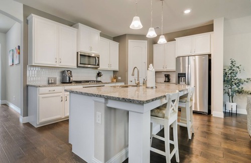 Fort Worth House | Stylish 3BR Near Lake & Downtown w/Patio & WiFi