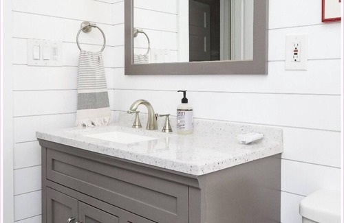 Tyler Park Apartment | Stylish 3BR Retreat in Kentucky
