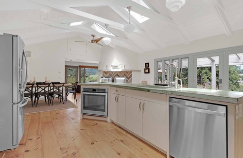Occidental House | Stylish 3BR Retreat | Close to Coast & Wineries