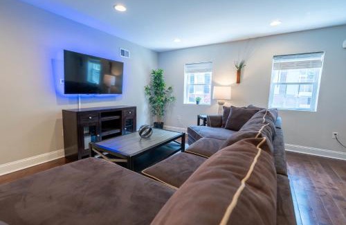 Fitler Square House | Stylish 3BR w Pool Table & Garage