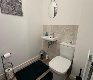 Bicester Villa | Stylish 4 Bedroom Home Perfect for Families