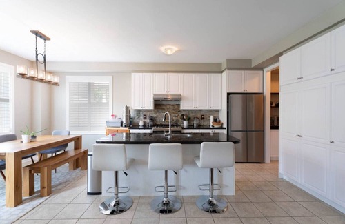 Churchill Meadows House | Stylish 4BR Oasis | Peaceful Mississauga Location