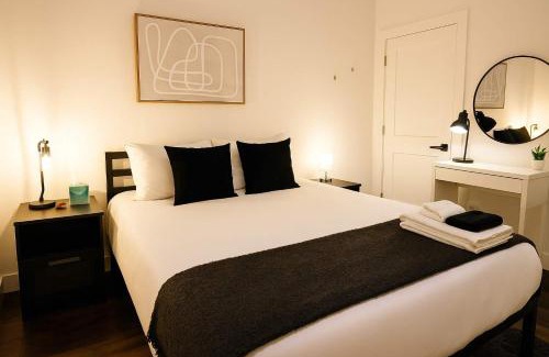Near South Side Apartment | Stylish 4BR Stay-Prime Location - State rep