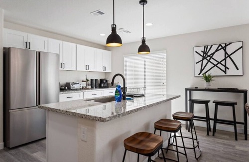 North Las Vegas House | Stylish 5BD Home w/Ping Pong and Billiard Table!