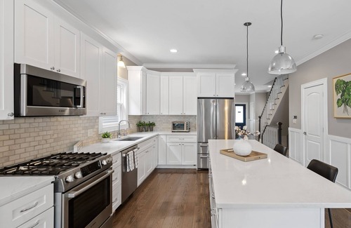 Avondale House | Stylish 6 Bedroom Home in Trendy Logan Square!