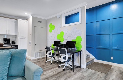 Five Points House | Stylish 6BR/5BA, DT, Hot Tub, Games, Sleeps 20+