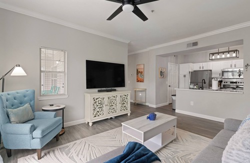 Saint Simons Heights Condo | Stylish and Cozy mInutes to the Beach