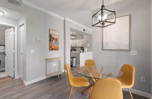Saint Simons Heights Condo | Stylish and Cozy mInutes to the Beach