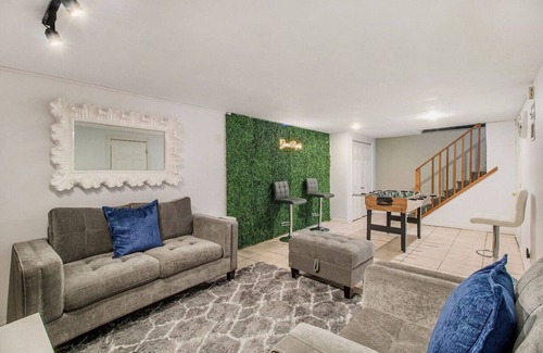 Grand Rapids House | Stylish and comfortable home in downtown Grand Rapids- Gameroom and Huge Backyard