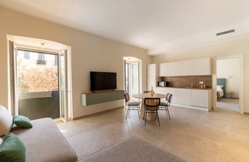 Trani Apartment | Stylish and comfortable of approximately 55 sqm apartment, accommodating up to 4 people, on the first floor of a four-story building with NO elevator (access via stairs).The property is located a stone's throw from Trani's city center and the port, in an
