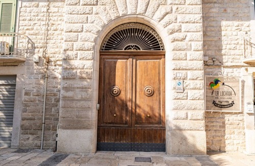 Trani Apartment | Stylish and comfortable of approximately 55 sqm apartment, accommodating up to 4 people, on the first floor of a four-story building with NO elevator (access via stairs).The property is located a stone's throw from Trani's city center and the port, in an