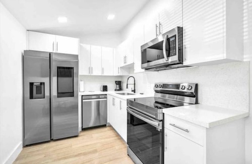 Miami Shores House | Stylish and Remodeled 3BR House