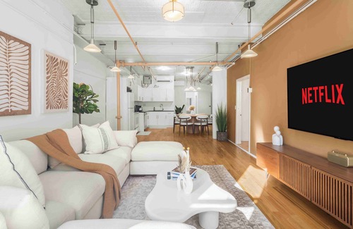 Hiler Apartment | Stylish and Spacious/3 BDR Unit in Dumbo NYC