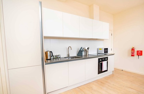 Newark Apartment | Stylish Apartment in the Heart of Newark