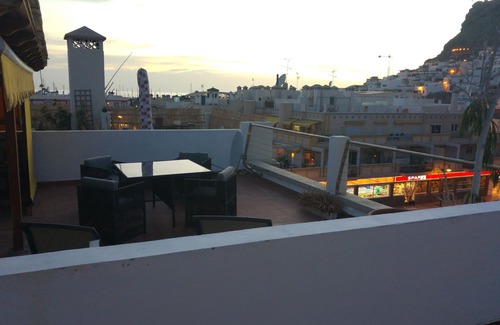 Lomo Quiebre Apartment | Stylish apartment & large private roof terrace, in the heart of Puerto de Mogan