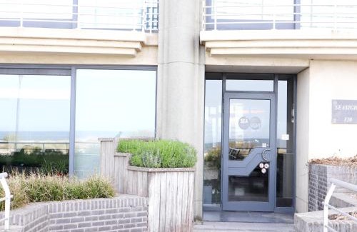 Nieuwpoort-aan-Zee Apartment | Stylish Apartment by the Sea