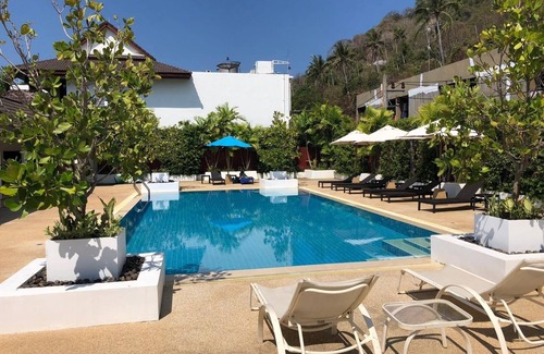 Nai Harn Apartment | Stylish Apartment Close to Nai Harn Beach