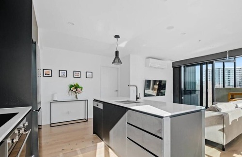 Reid Apartment | Stylish Apartment in Canberra CBD