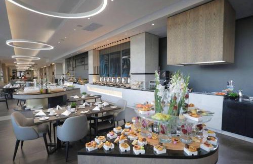 Sandown Apartment | Stylish Apartment in a 5 star hotel