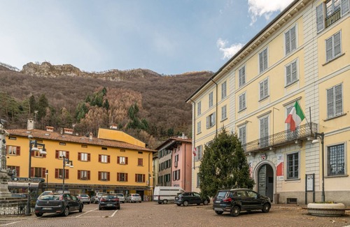 Dongo Apartment | Stylish Apartment Lake Como