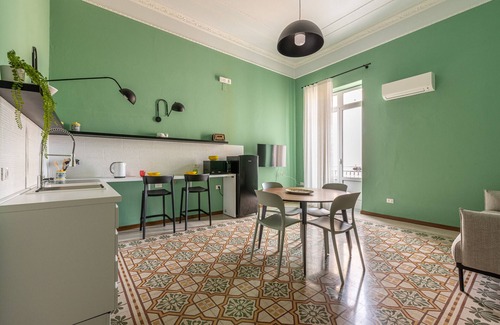 Kalsa Apartment | Stylish Apartment near Piazza Magione by Wonderful Italy