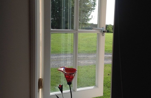 Easton Apartment | Stylish Apartment on farmland in a peaceful rural location