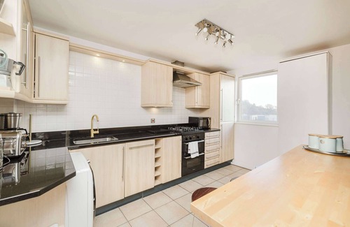 Old Town Apartment | Stylish Apartment with Balcony in Old Town