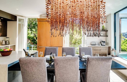 Cape Town City Centre Apartment | Stylish Apartment with Rooftop Deck and Pool 53 Napier