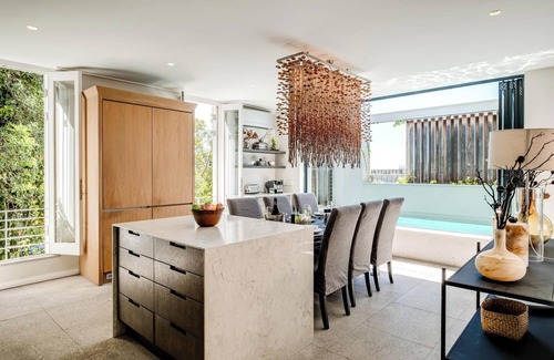 Cape Town City Centre Apartment | Stylish Apartment with Rooftop Deck and Pool 53 Napier