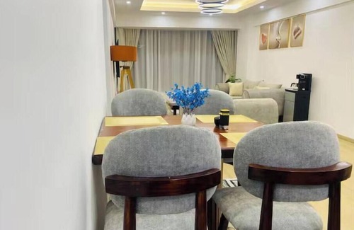 Nguluni Apartment | Stylish Apartment with a pool