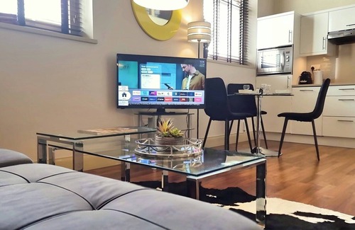 Norland Apartment | Stylish apt in the heart of Notting Hill -5-nSteps from Portobello Rd and tube!