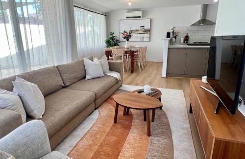 Armadale House | Stylish Armadale Getaway