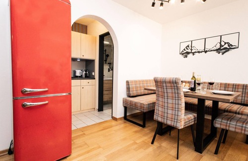 Hopfgarten Markt Apartment | Stylish apartment, just steps to the ski lift