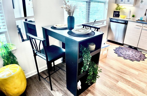 Inman Park Apartment | Stylish ATL Beltline Gem