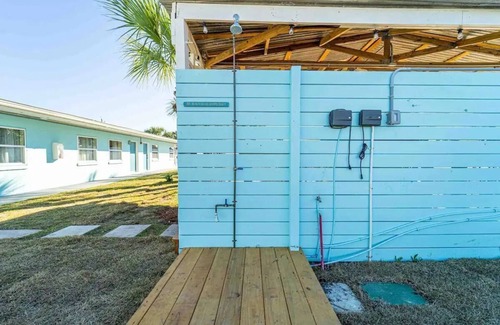 Bahama Beach Apartment | Stylish Beachside Studio | Open Thunder Beach