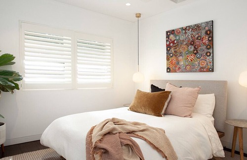 Coogee House | Stylish Beachside Retreat with Private Pool and Cabana