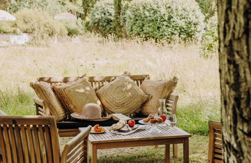 Saint-Martin-Petit House | Stylish Boho Country Manor House, Total Relaxation and Luxury in Wine Country