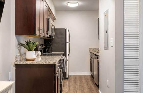University District Apartment | Stylish BOHO Themed 2 Bedroom near OSU