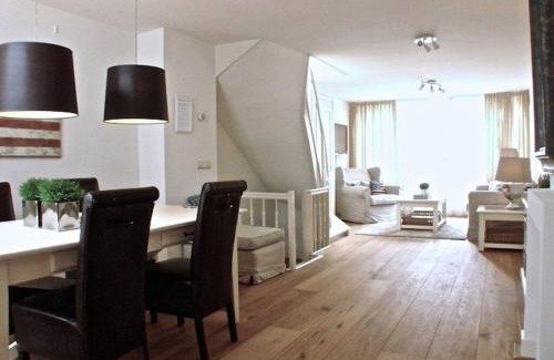 Grachtengordel-West Apartment | Stylish Canalhouse B