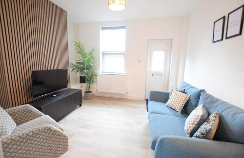 Lincoln House | Stylish City Centre Home