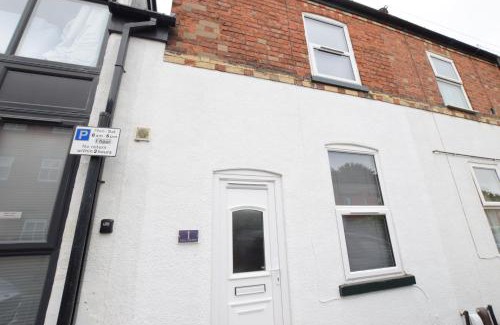 Lincoln House | Stylish City Centre Home